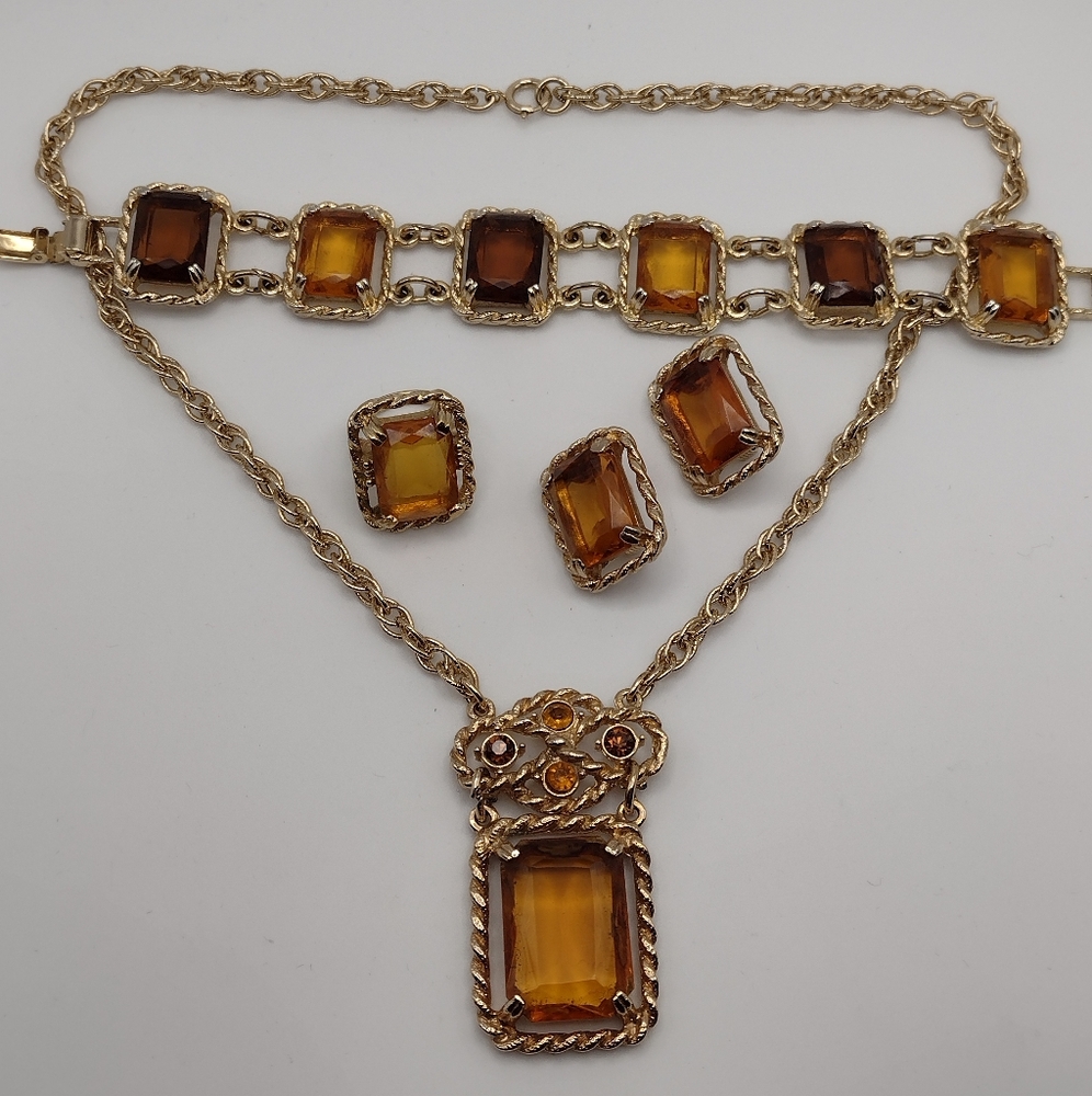 Vintage 1960s "Wild Honey" Parure by Sarah Coventry 10k GP